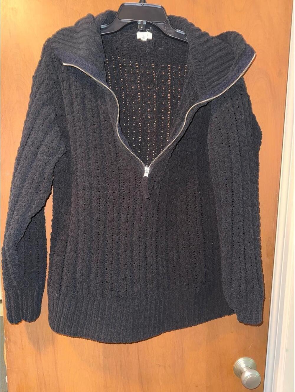 Aerie Women's chunky knit black sweater sz M zip goth cozy comfort layer